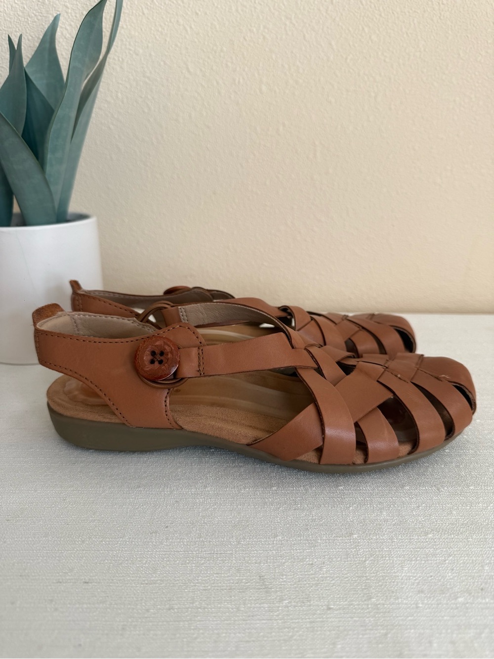 New Earth Etbelita Women’s Woven Leather Slingback Sandals - Tan Brown